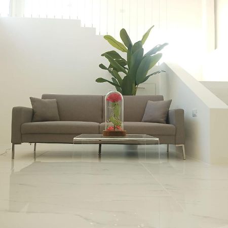 Elegant Basement Suite 오로세 외부 사진