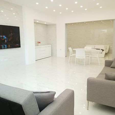 Elegant Basement Suite 오로세 외부 사진