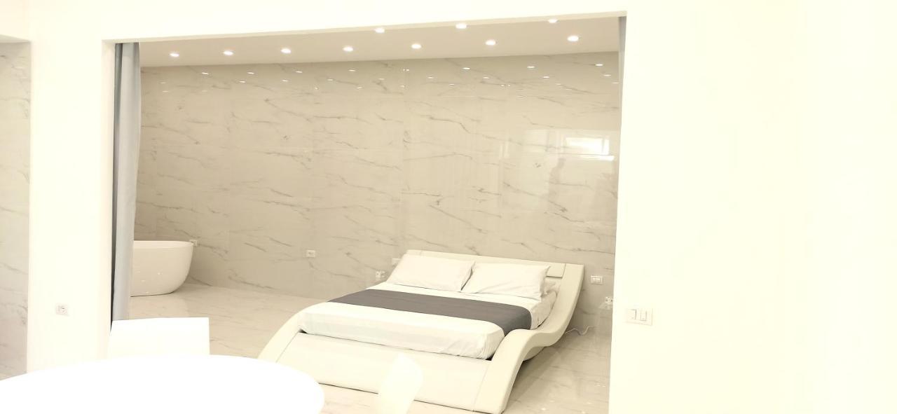 Elegant Basement Suite 오로세 외부 사진