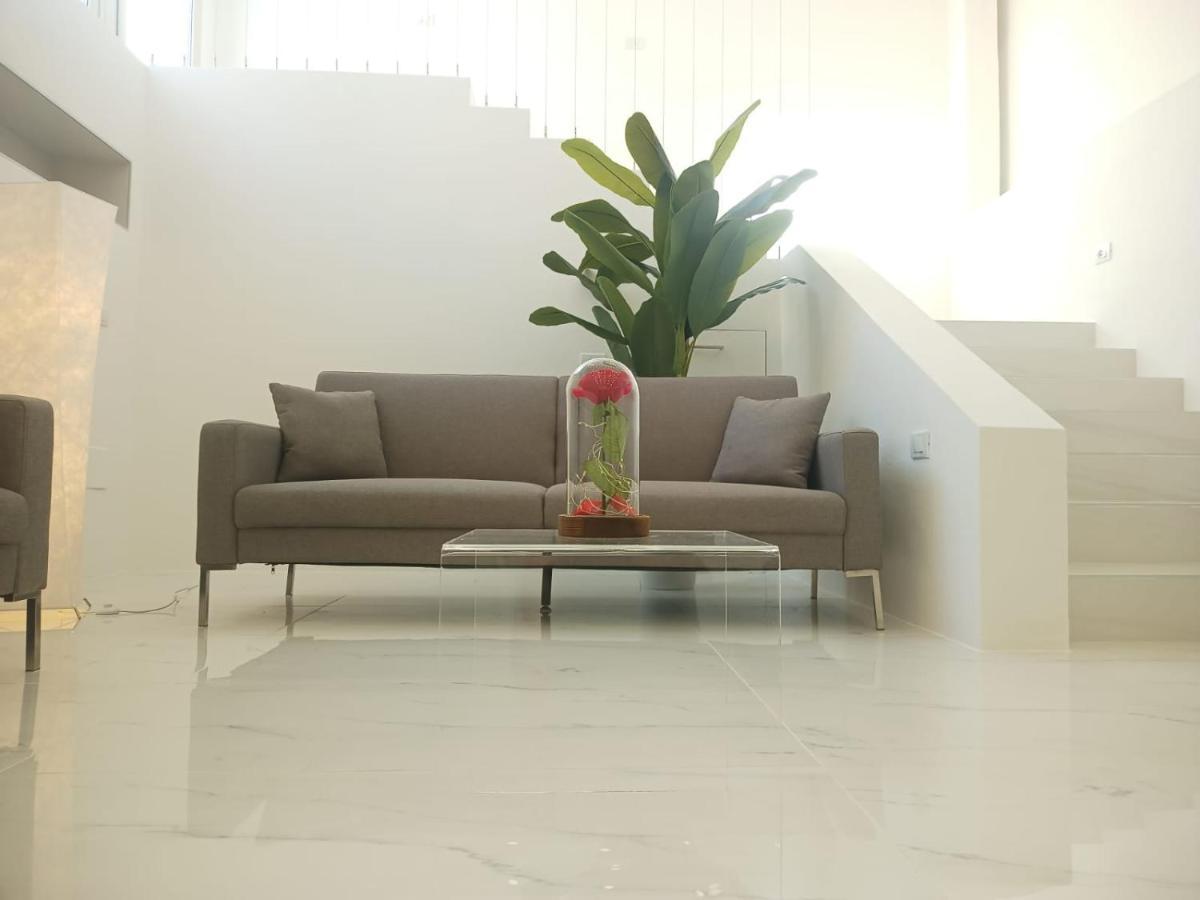 Elegant Basement Suite 오로세 외부 사진